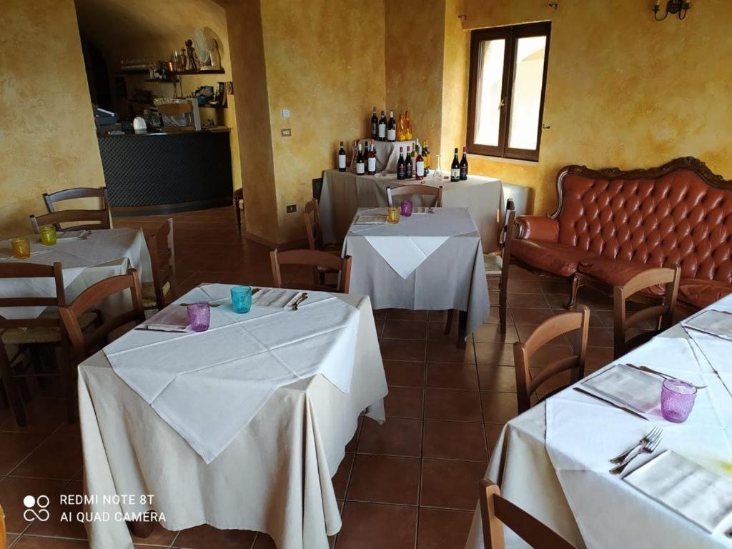 Hotel Antico Borgo di Albe Esterno foto