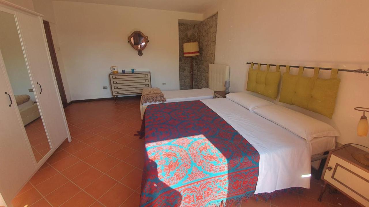 Hotel Antico Borgo di Albe Esterno foto