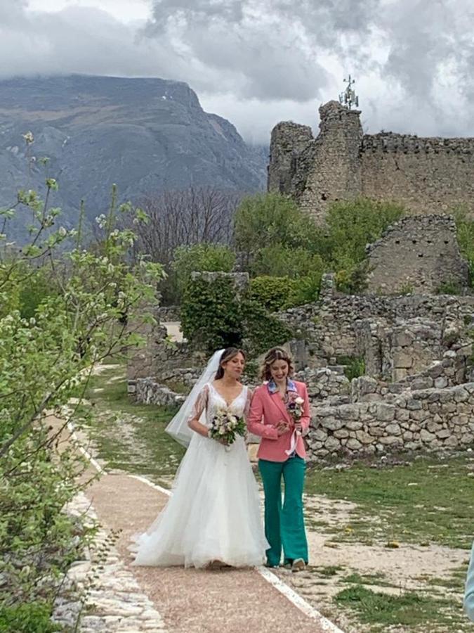 Hotel Antico Borgo di Albe Esterno foto