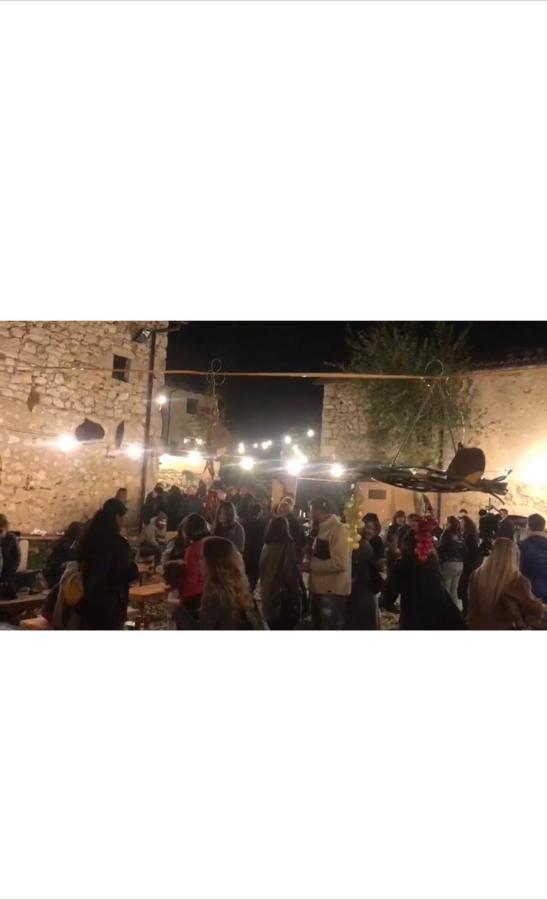 Hotel Antico Borgo di Albe Esterno foto